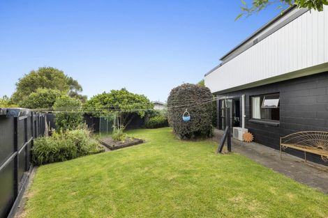 Photo of property in 1 Pamir Place, Welcome Bay, Tauranga, 3112