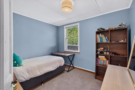Photo of property in 28 Milton Road, Bluff Hill, Napier, 4110