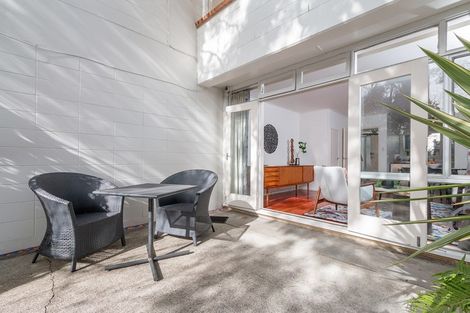 Photo of property in 2/55a Hepburn Street, Freemans Bay, Auckland, 1011