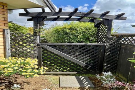 Photo of property in 27 Ridgeway Road, Pukekohe, 2120