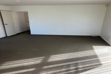 Photo of property in 8 Greenridge Court, Glenfield, Auckland, 0629