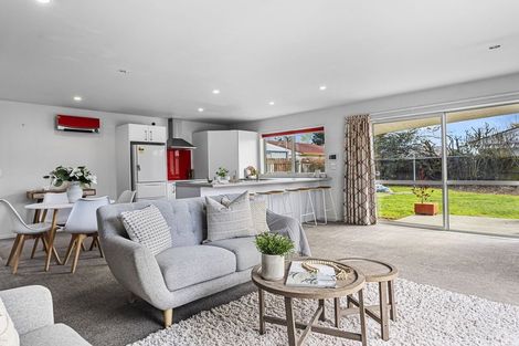 Photo of property in 11 Lenton Street, Aranui, Christchurch, 8061