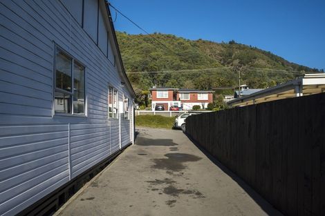 Photo of property in 37 South Terrace, Picton, 7220