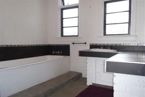 Photo of property in 21 Springhill Road, Mornington, Dunedin, 9011