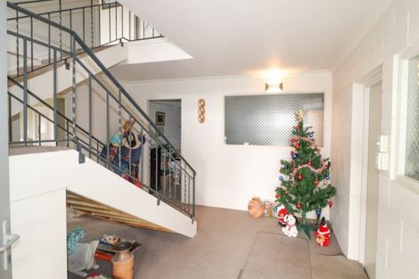 Photo of property in 128 Brunton Crescent, Thames, 3500