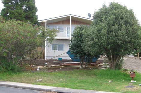 Photo of property in 7 Rossmore Terrace, Murrays Bay, Auckland, 0630