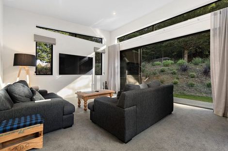 Photo of property in 13 Arbor Lane, Mount Creighton, Queenstown, 9371