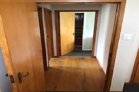 Photo of property in 6 Azalea Place, Waiuku, 2123