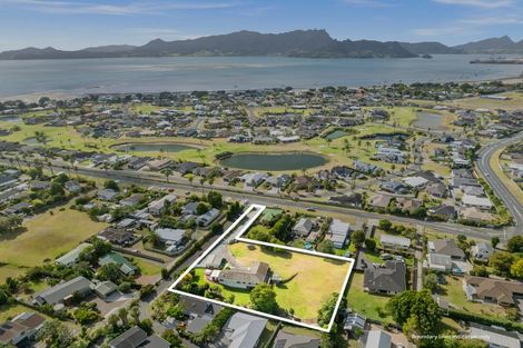 Photo of property in 336 One Tree Point Road, One Tree Point, 0118