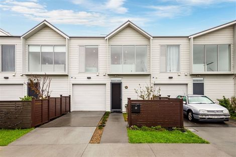 Photo of property in 32 Owen Chapman Drive, Red Beach, 0932