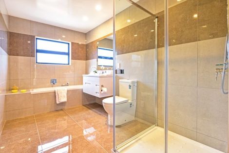 Photo of property in 10 Valley Heights Lane, Pukekohe, 2120