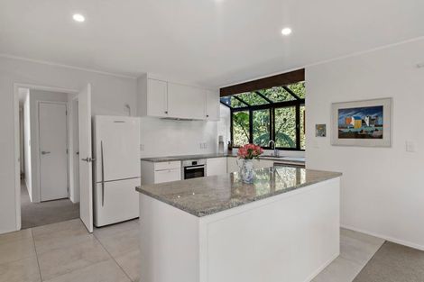 Photo of property in 2/42 Beulah Avenue, Rothesay Bay, Auckland, 0630
