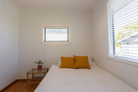 Photo of property in 215 Omata Road, Spotswood, New Plymouth, 4310