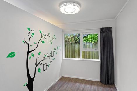 Photo of property in 8b Gavin Road, Raumati Beach, Paraparaumu, 5032