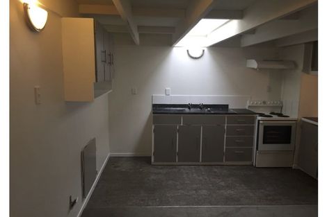 Photo of property in 2a Coniston Avenue, Te Atatu South, Auckland, 0610