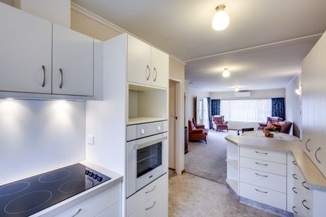 Photo of property in 3/180 Gloucester Street, Taradale, Napier, 4112