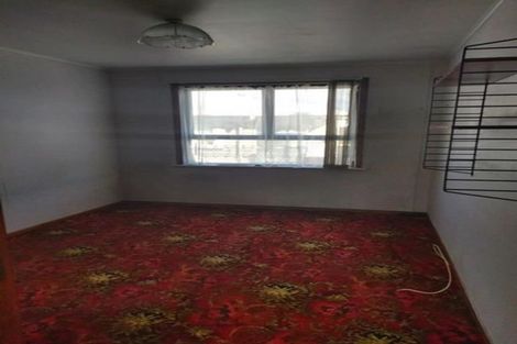 Photo of property in 72 Sylvan Crescent, Te Atatu South, Auckland, 0610