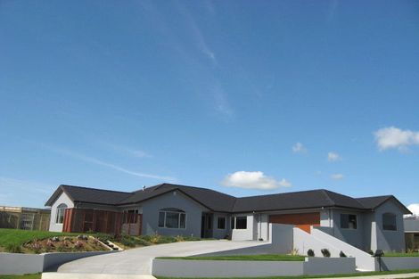 Photo of property in 54 Karamea Street, Whalers Gate, New Plymouth, 4310