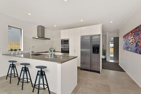 Photo of property in 47 Mettam Drive, Swanson, Auckland, 0614