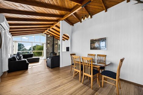 Photo of property in 99 Sunnyside Road, Sunnyvale, Auckland, 0612