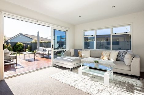 Photo of property in 5 Waitaki Way, Poraiti, Napier, 4112