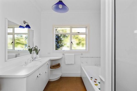 Photo of property in 25 Mission Road, Greenmeadows, Napier, 4112