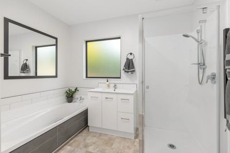 Photo of property in 10/108a Verran Road, Birkdale, Auckland, 0626