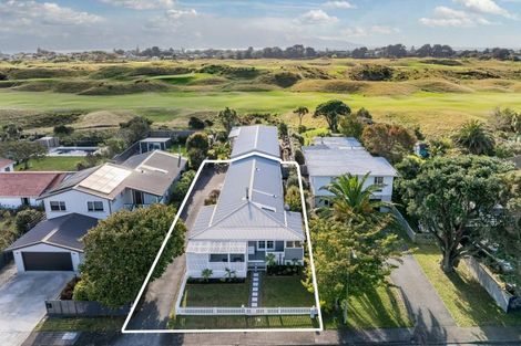 Photo of property in 45a Callender Terrace, Paraparaumu Beach, Paraparaumu, 5032