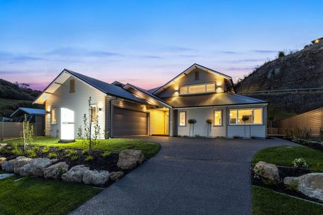 Photo of property in 71 Oak Road, Poraiti, Napier, 4112