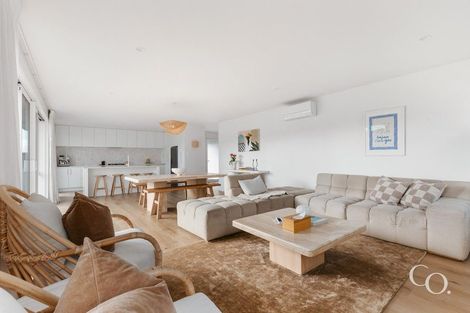 Photo of property in 1 Brendan Close, Omokoroa, 3114