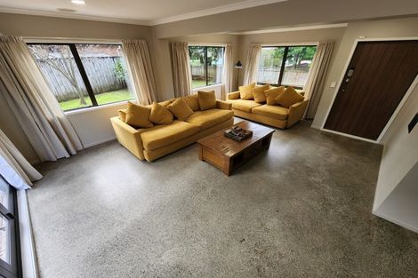 Photo of property in 12 The Glade South, Pukekohe, 2120