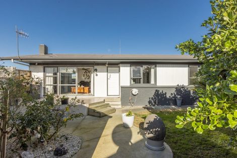 Photo of property in 51 Coventry Avenue, Tamatea, Napier, 4112