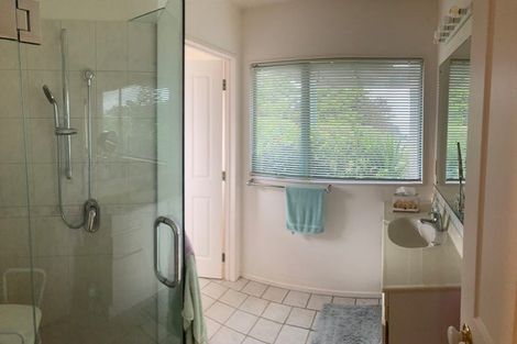 Photo of property in 4 Savoy Road, Orewa, 0931