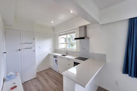 Photo of property in 64 Mcfadzean Drive, Blockhouse Bay, Auckland, 0600