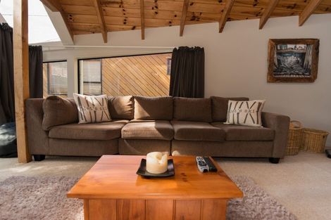 Photo of property in 2/27 Totara Street, Ohakune, 4625