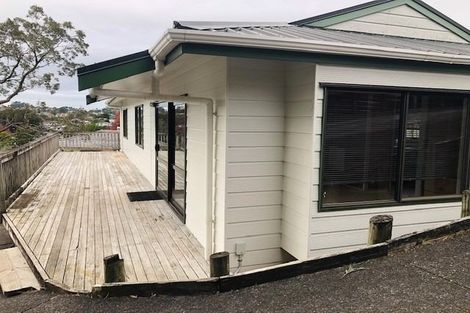 Photo of property in 2/60 Sycamore Drive, Sunnynook, Auckland, 0620