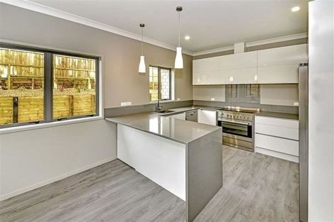 Photo of property in 11 Stonedale Drive, Pukekohe, 2120