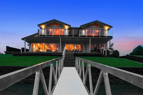 Photo of property in 7 Leeward Drive, Whitianga, 3510