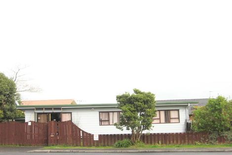 Photo of property in 4 Lansdown Place, Papakura, 2110