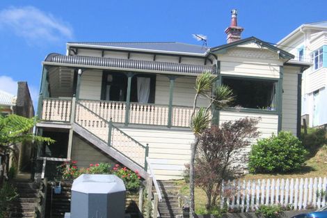 Photo of property in 35 Todman Street, Brooklyn, Wellington, 6021