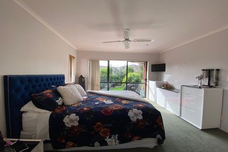 Photo of property in 25a Westerham Drive, Dannemora, Auckland, 2016