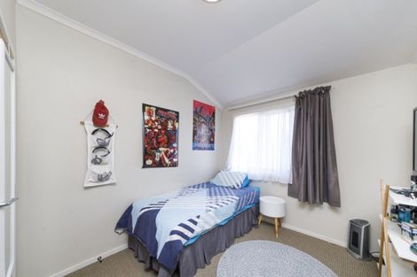 Photo of property in 74 Lincoln Street, Ashhurst, 4810
