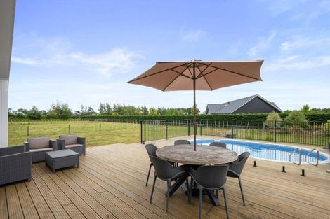 Photo of property in 49 Wakefield Road, Levin, 5571