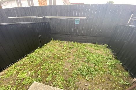 Photo of property in 2/20 Metcalfe Road, Ranui, Auckland, 0612