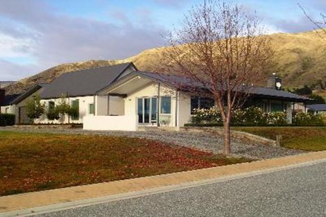 Photo of property in 15 Willets Green, Wanaka, 9305