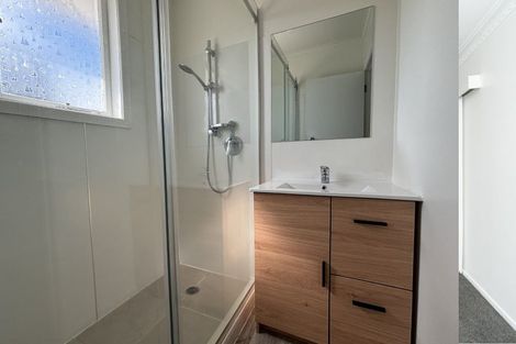 Photo of property in 77 Collins Road, Melville, Hamilton, 3206