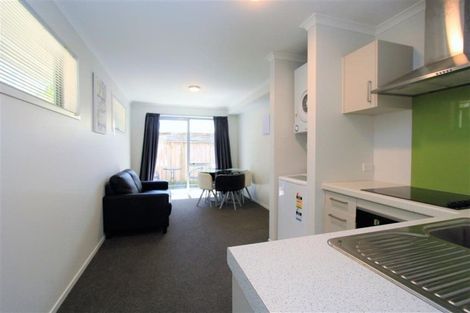 Photo of property in 4/28 Hunter Street, Hamilton Lake, Hamilton, 3204