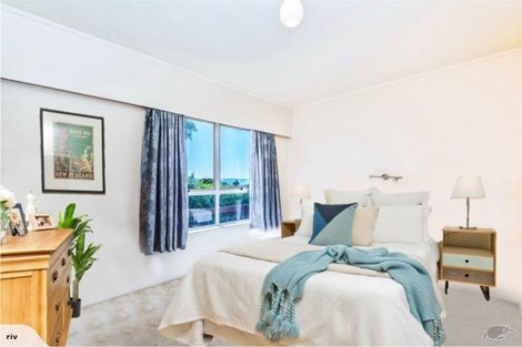 Photo of property in 1/104 Carlisle Road, Browns Bay, Auckland, 0632