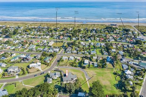 Photo of property in 31-33 Taonui Street, Waitarere Beach, Levin, 5510