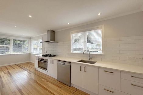 Photo of property in 2 Cindy Place, Pakuranga, Auckland, 2010